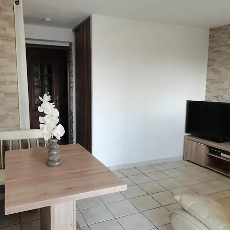 2p Au Calme, Jardin, Piscine, Vue Panoramique Et Stationnement Appartement