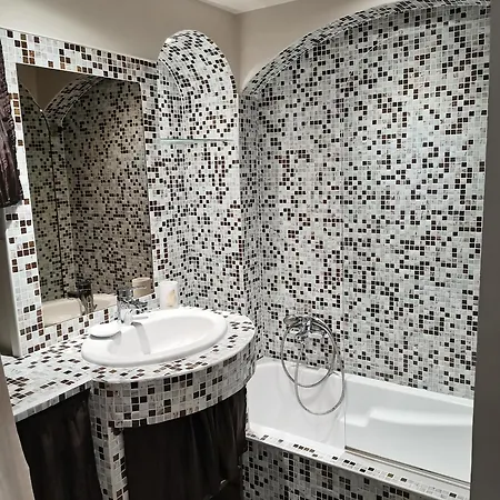 Appartement 2p Au Calme, Jardin, Piscine, Vue Panoramique Et Stationnement Villeneuve-Loubet